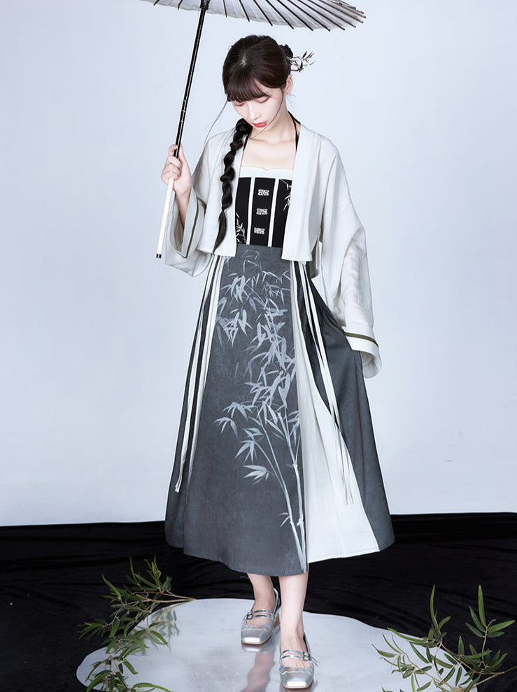 中国竹制悬垂连衣裙 + 短外套