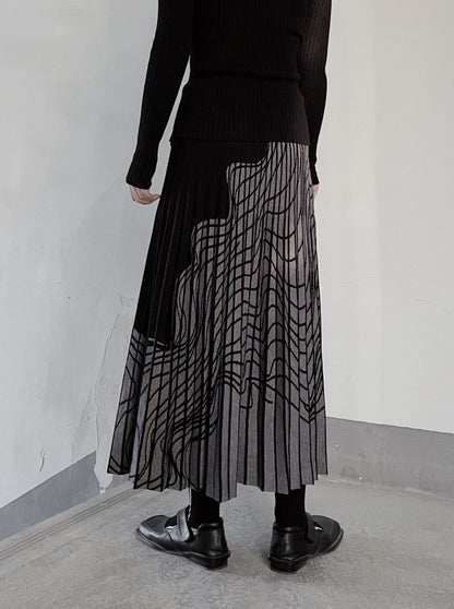 Art Design Slim A-Line Skirt
