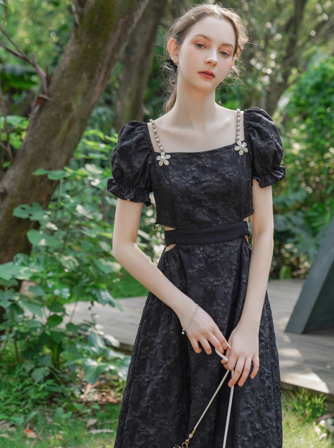 Stone Flower West Strap Square Color Black Dress