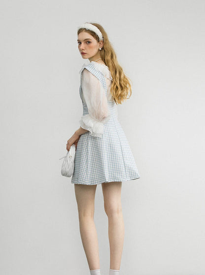 Blue Gingham Susus Kart x Pure White Blouse
