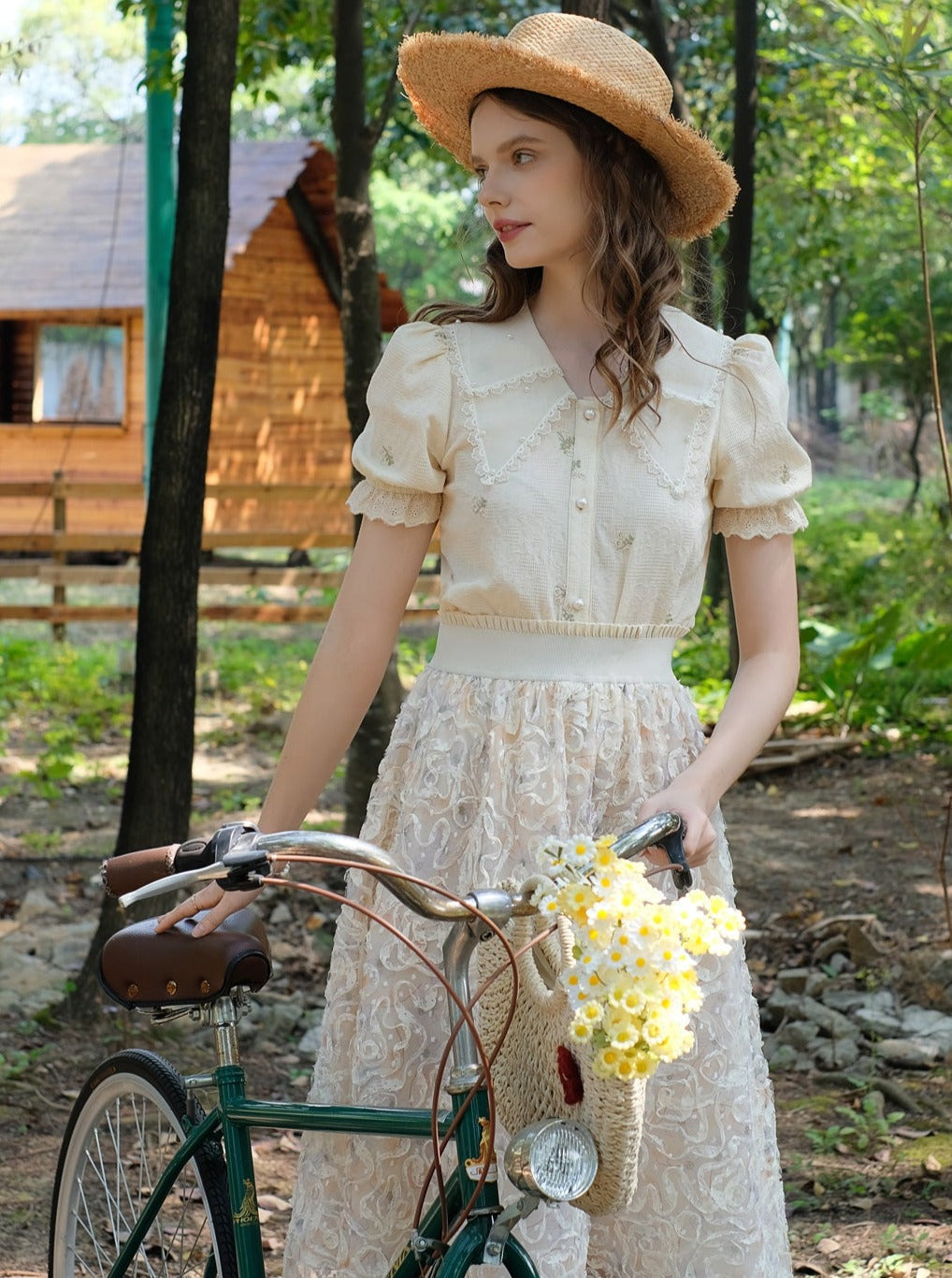 Chemise à fleurs rétro en perles