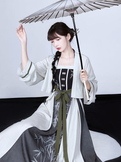 Robe suspendue en bambou de Chine + veste courte