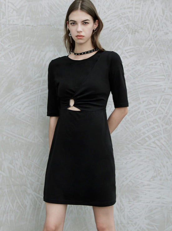 Split chain waist shirring dress