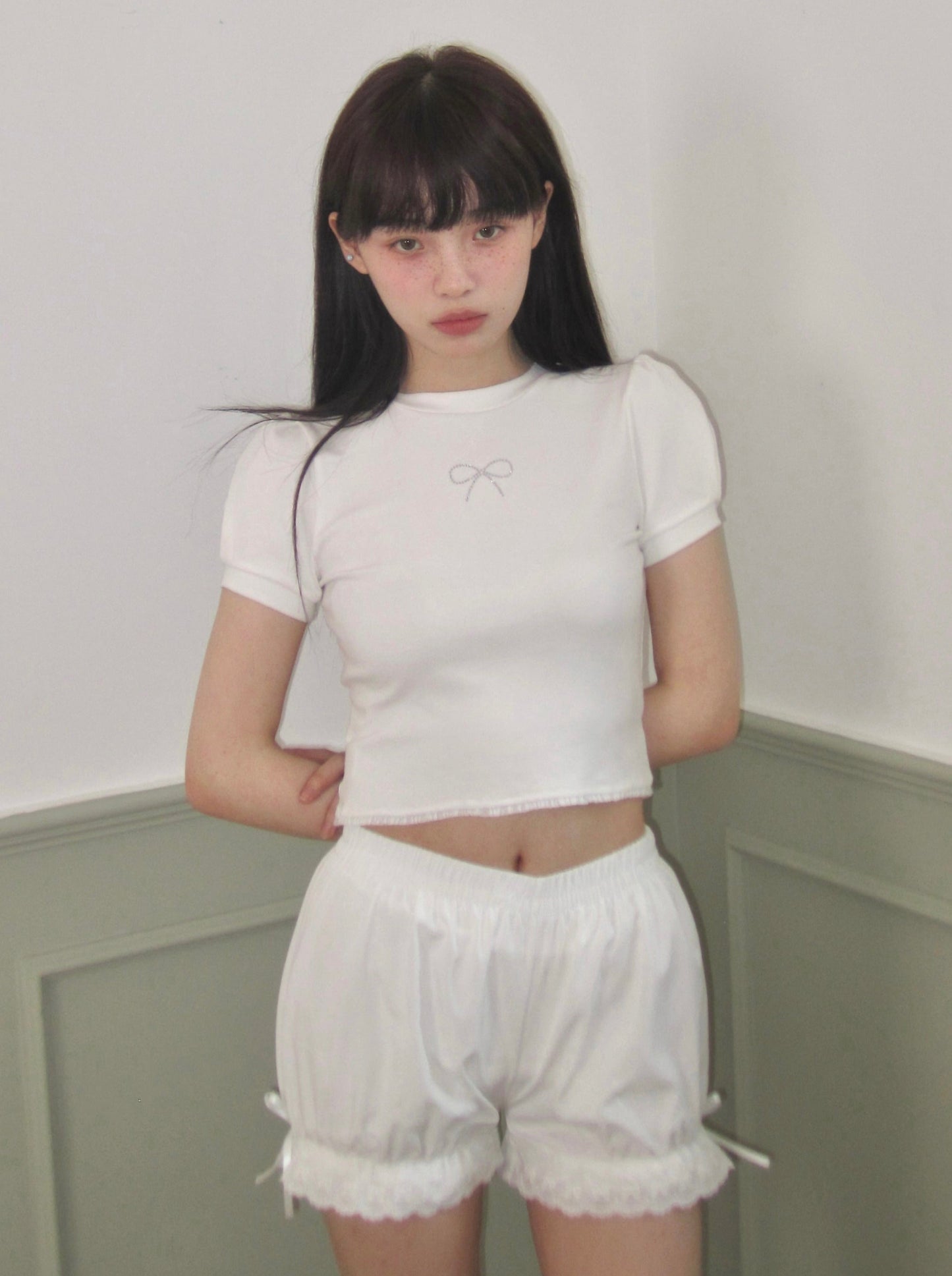 Pure white frilled pants