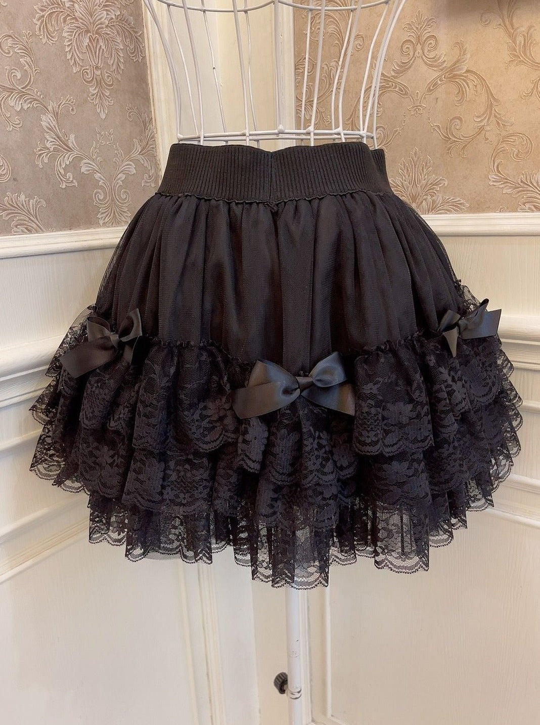 Volume frill ribbon skirt