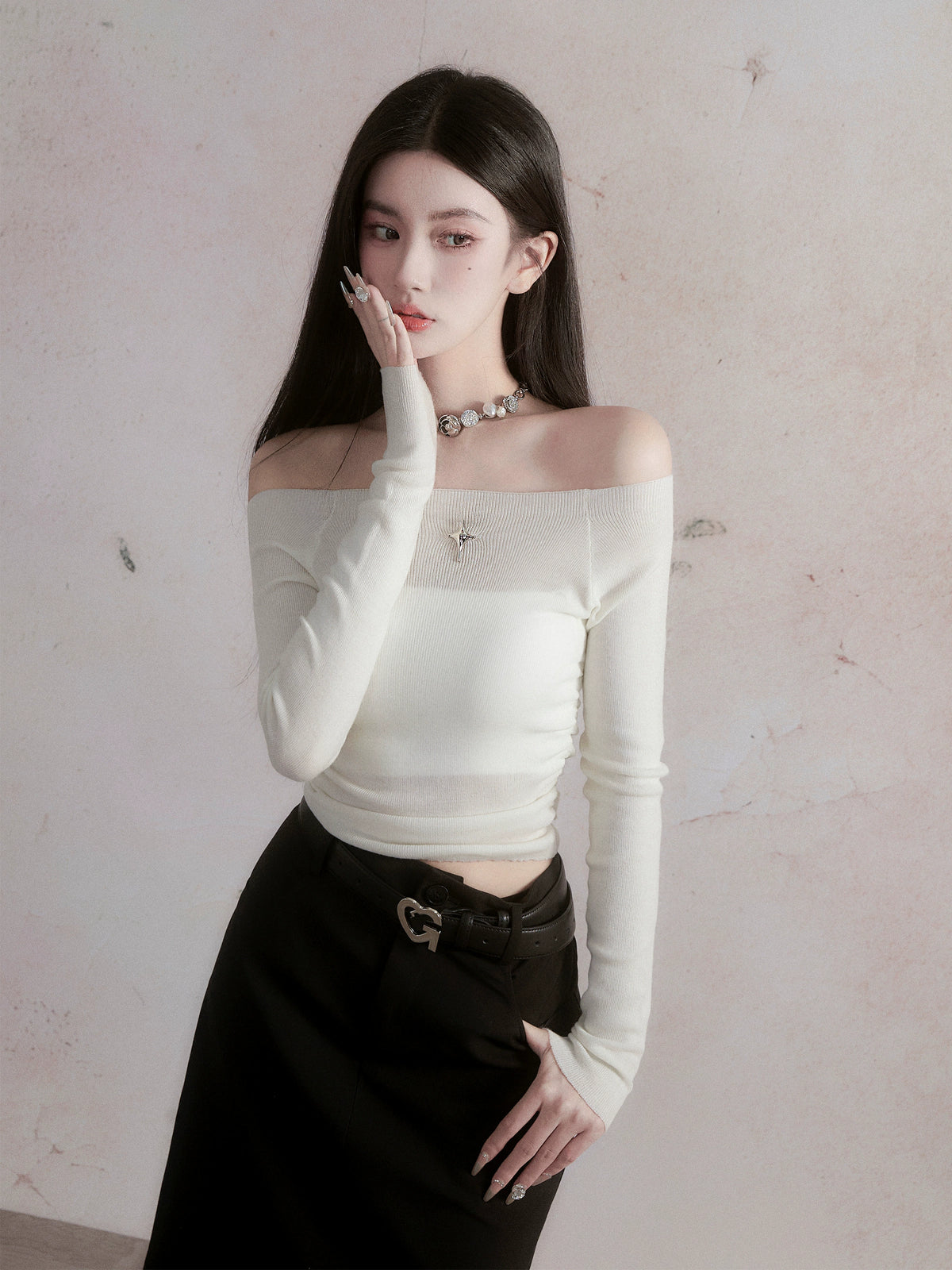 ジェントルオフショルダータイトトップス – Belchic ジェントルオフショルダータイトトップス – Belchic