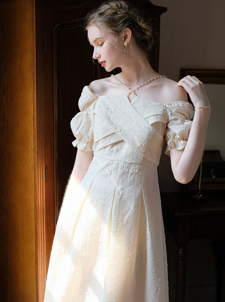 Rose White Tower French Pearl Chain Pleated Retro Princess Dress