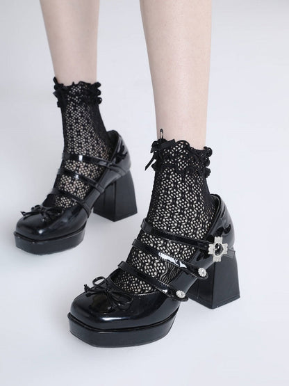 Ribbon lace short socks