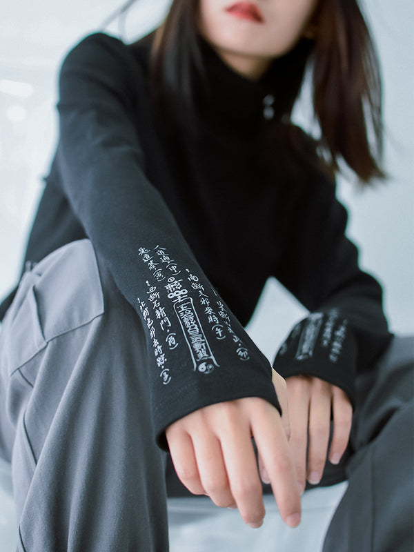 ハイネックワンポイントデザインモードトップス