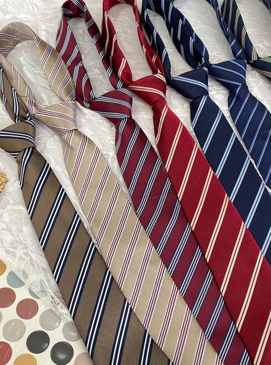 ストライプネクタイ