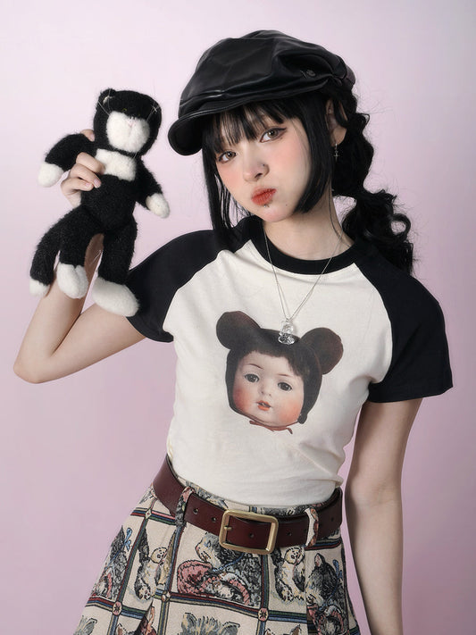 Bear Doll Antique Doll Brush Design Two Color T -shirt