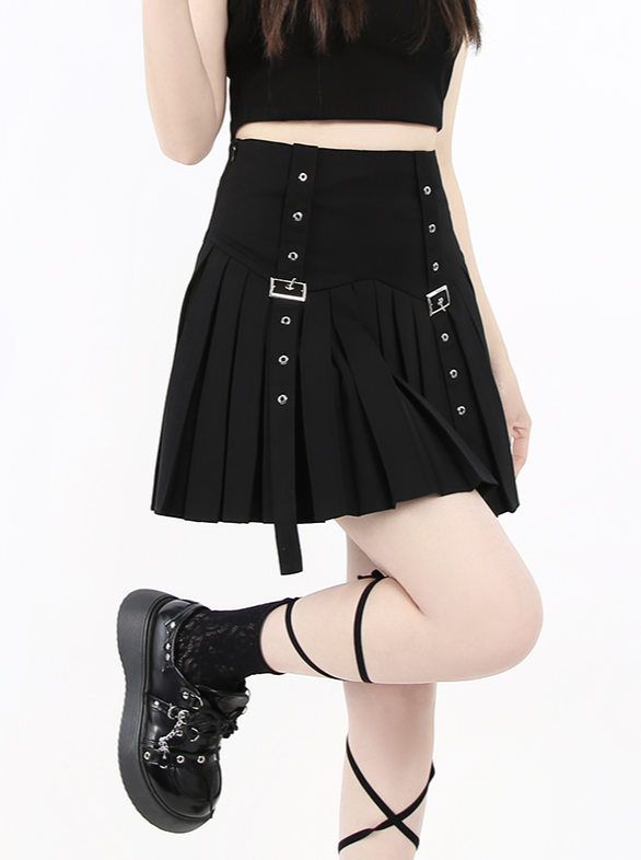 metal strap pleated skirt
