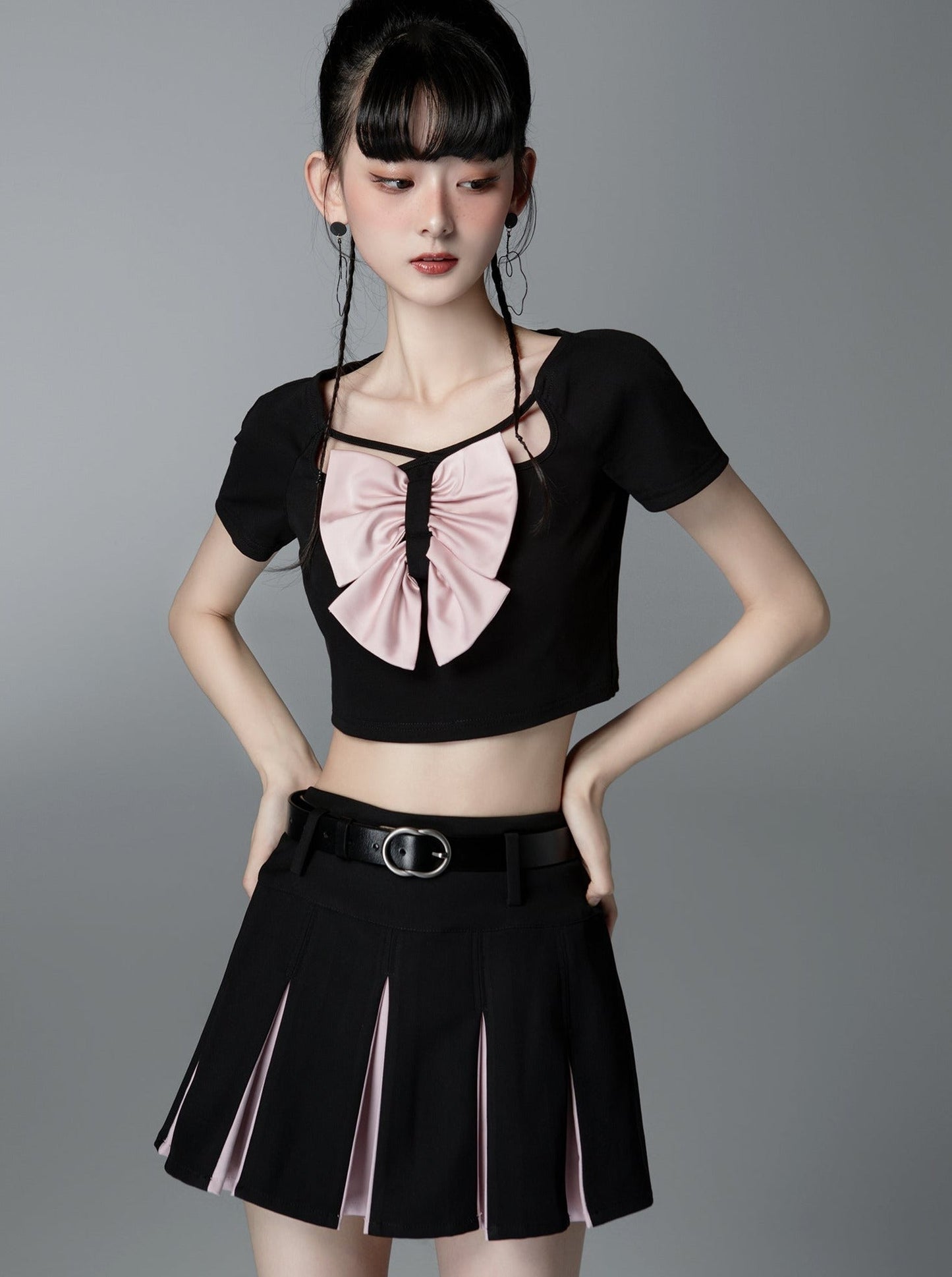 Pink BLACK pleated skirt