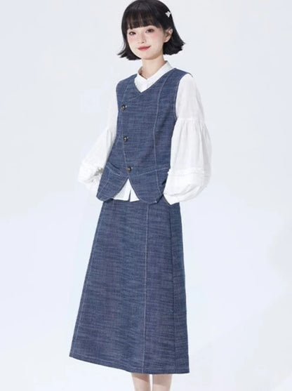 Shallot-cut blue linen denim vest + denim skirt