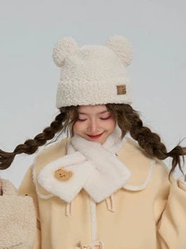 Salted fish wardrobe versatile, cute, soft and glutinous, warm bear's ear white hat, female thickened lamb wool cold hat to reduce age