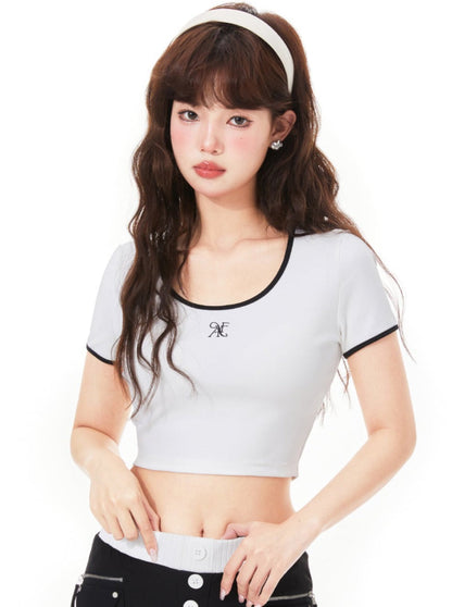 Contrast Basic Logo U Neck Tops