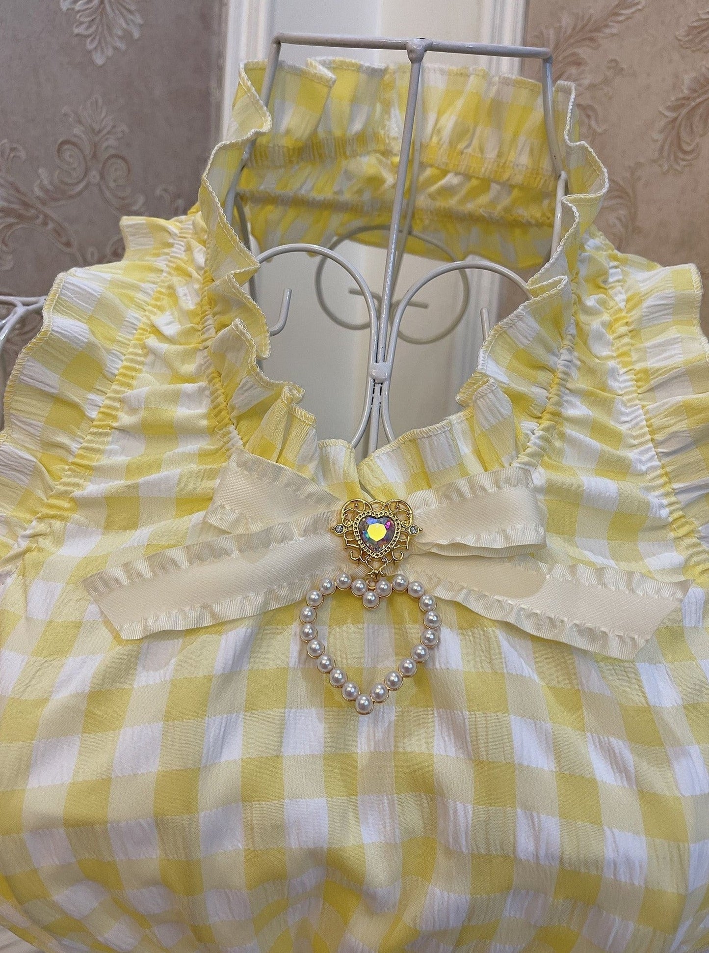 Summer yellow check short tops