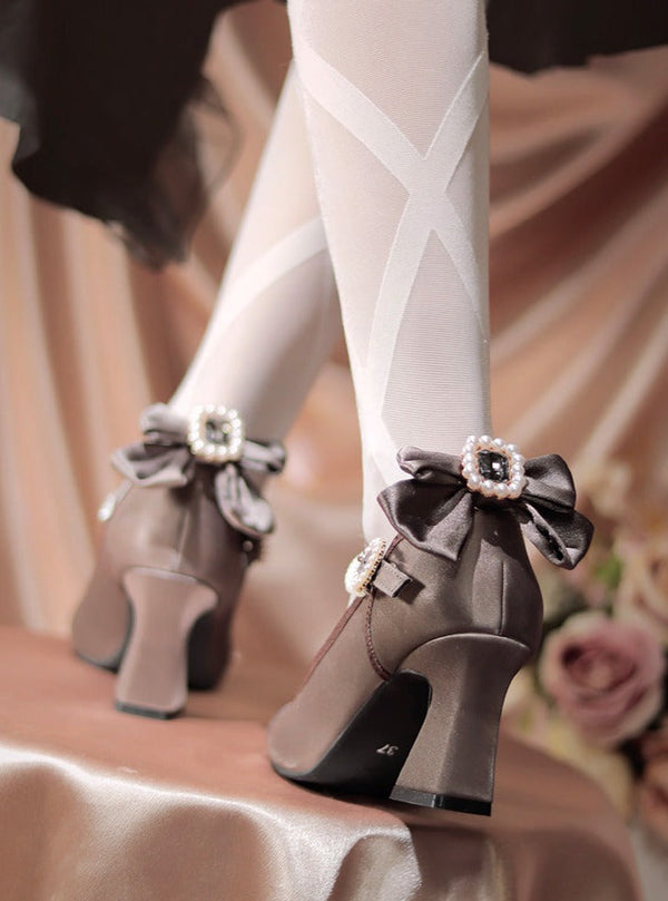 Pearl ribbon strap shoes