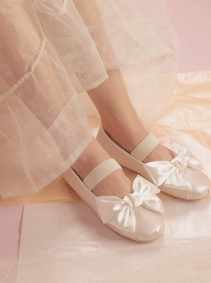 Ribbon flat ballet shoes