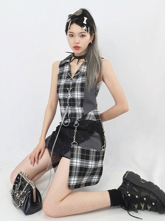 Asymmetric mode check skirt