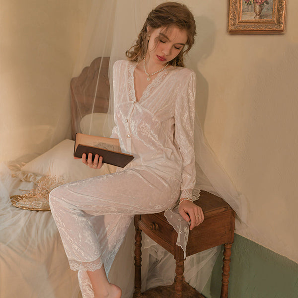 Velvet lace room wear