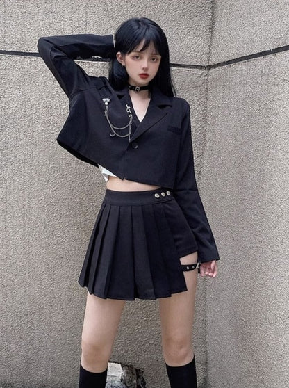 CROPPED JACKET WITH CHAIN ​​STRAP + SPLIT METAL BUCKLE SKIRT