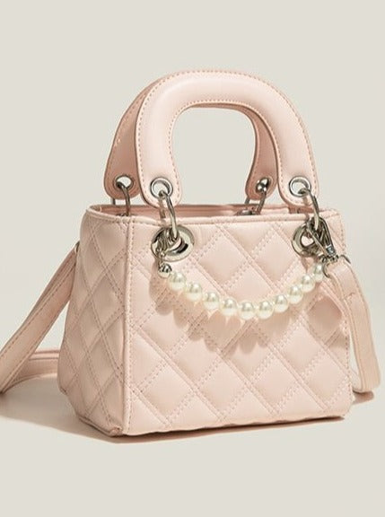 パールストラップキルティングショルダーバッグ - LilyBlack