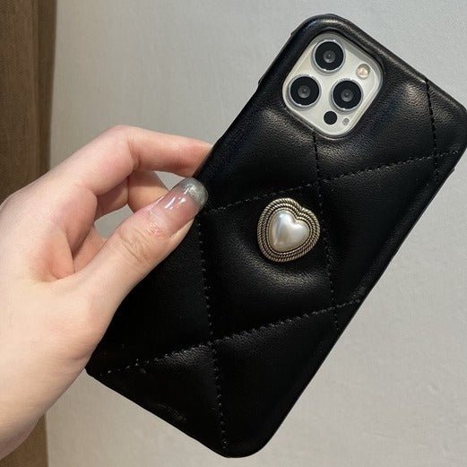 パールハートレザーテイストスマホケース - LilyBlack