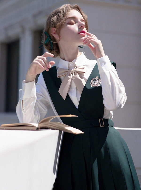 ショートジャケット＋リボン付きブラウス＋ベルト付きジャンバースカート・ショートジャケット＋リボン付きブラウス＋サスワンピース - LilyBlack