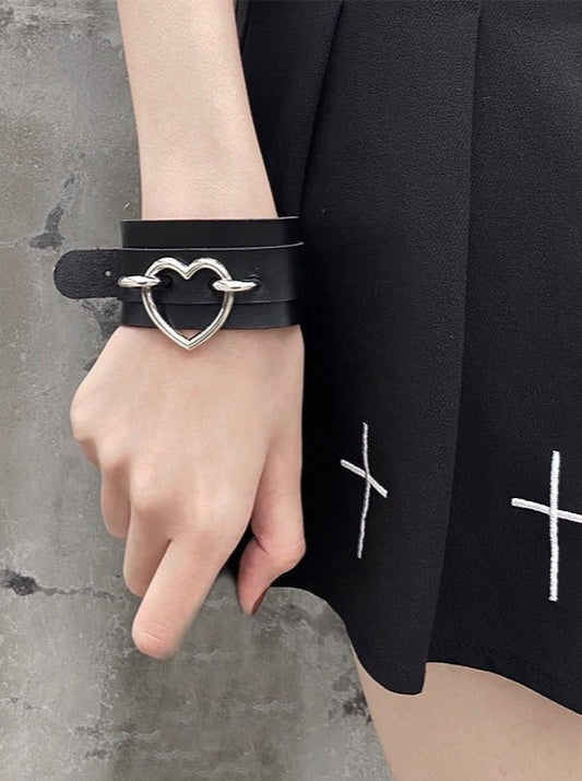 ハートリングブレスレッド - LilyBlack