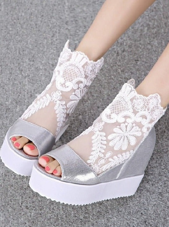 ウェッジソールオープントゥダマスクフラワーレースブーツ - Belchic