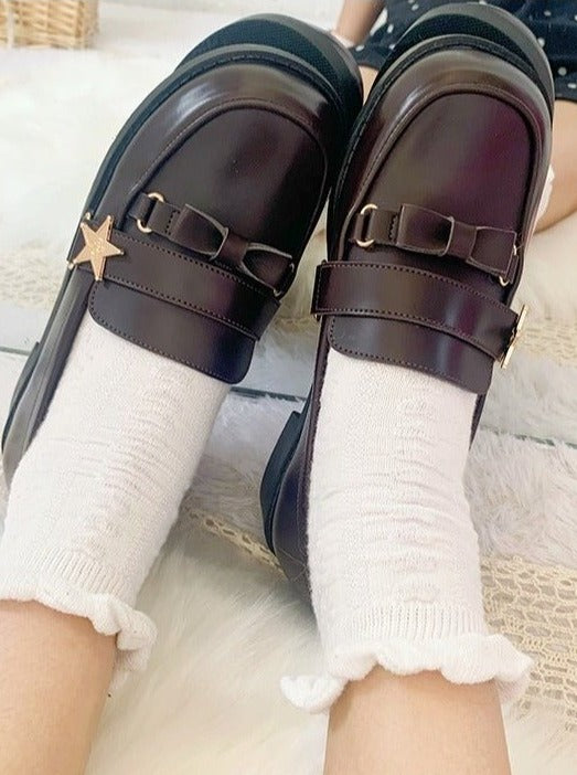 スターチャームリボンレザーフラットシューズ - Belchic