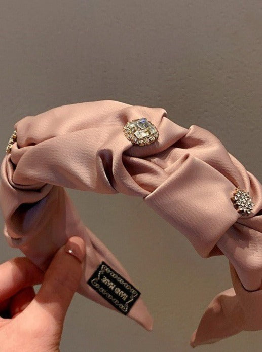 ビジューツイストガーリーカチューシャ - LilyBlack