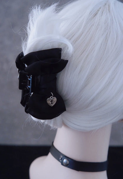 クロスチャームハートバックルリボンヘアクリップ - Belchic