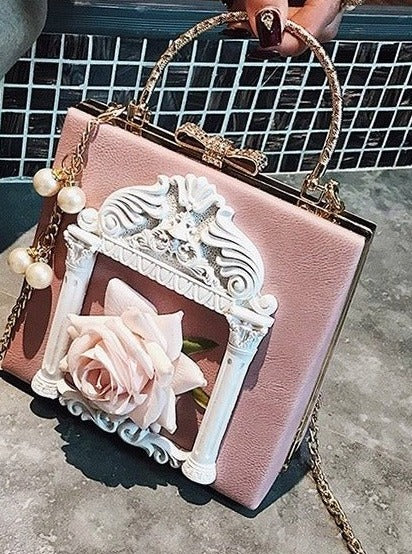 クラシックカメオテイストパールチェーンバッグ - LilyBlack