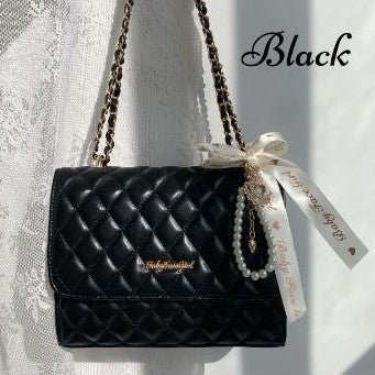 ハートパールチャーム付きダイヤチェーンフラップバッグ - LilyBlack