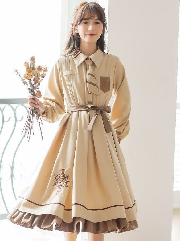 ケープコート＋ネクタイ付きエンブレムミリタリーワンピース - Belchic
