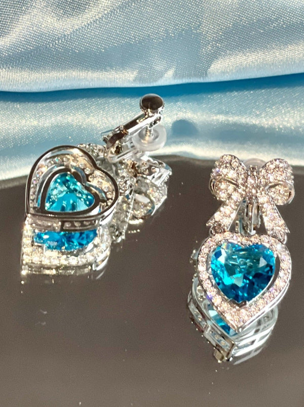 ハートリボンブルーキュービックアシメチェーンネックレス・シルバーニードルピアス・イヤリング - LilyBlack